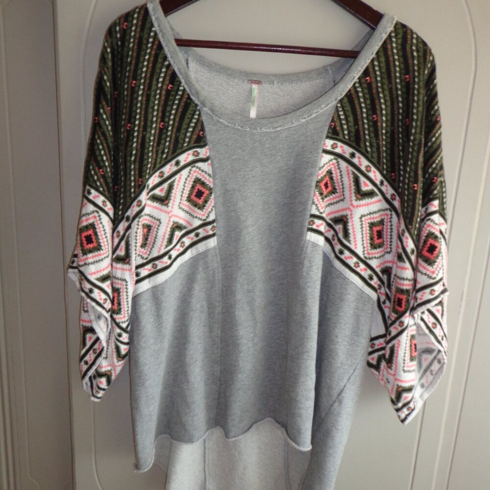 NWOT Free People Hi-Lo Terry Raglan Short Sleeve Top S/P Grey Multi Wide Sleeves